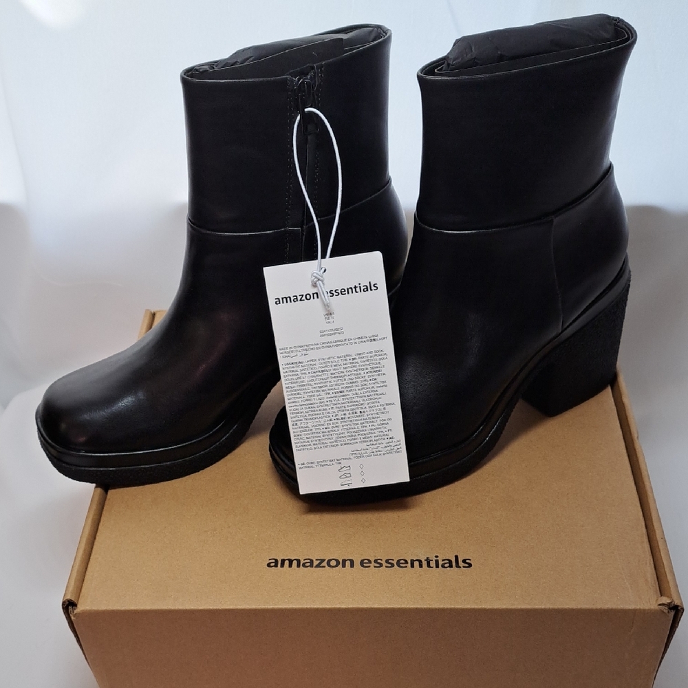 Amazon Essentials Women's Sleek Black Heeled Boots